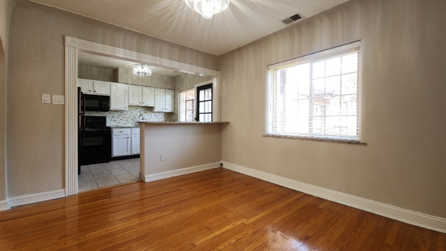 Photo - 6475 Nottingham Ave Unidad 2E