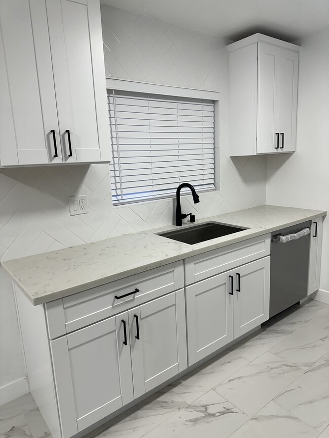 Brand New Kitchen, Stainless Steel Sink & Samsung Dishwasher & Delta Faucet - 1850 Camden Ave Apartments Unit #7