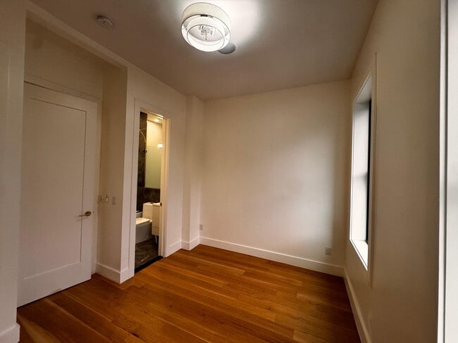 Photo - 52 Grace St Unit 3R