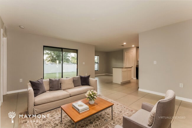 Photo - 1113 Brenton Leaf Dr