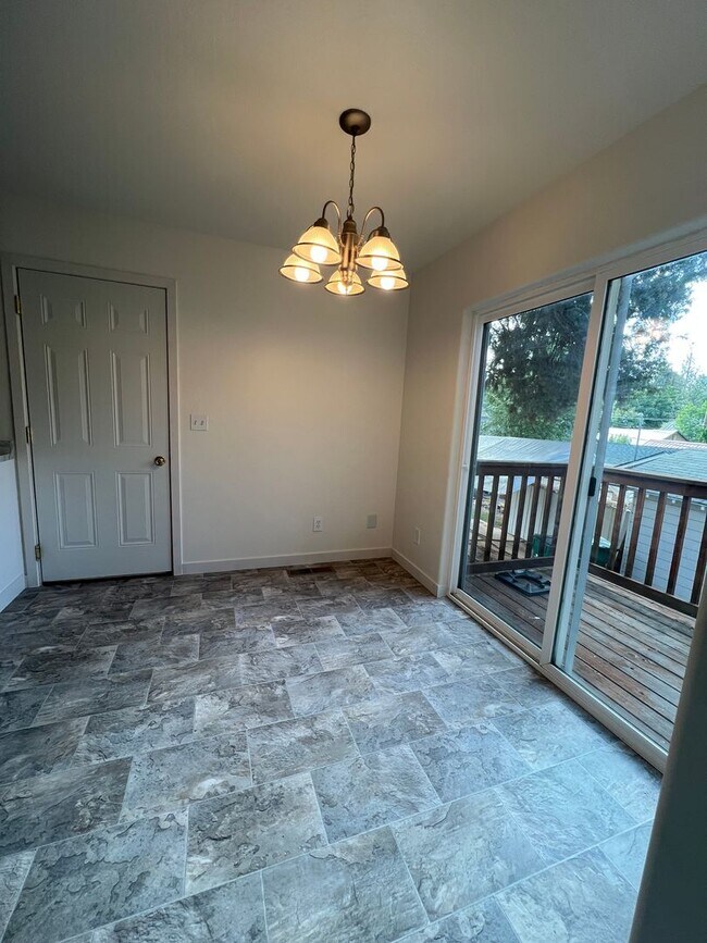 Newly Renovated 2 Bedroom, 1.5 Bathroom House House Rental in