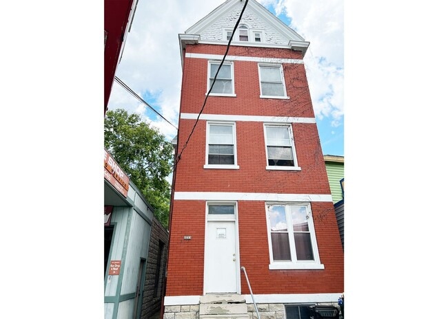 Building Photo - 3211 Jefferson Ave Unit 3211-02