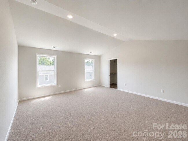 Photo - 5044 Wolfridge Ave