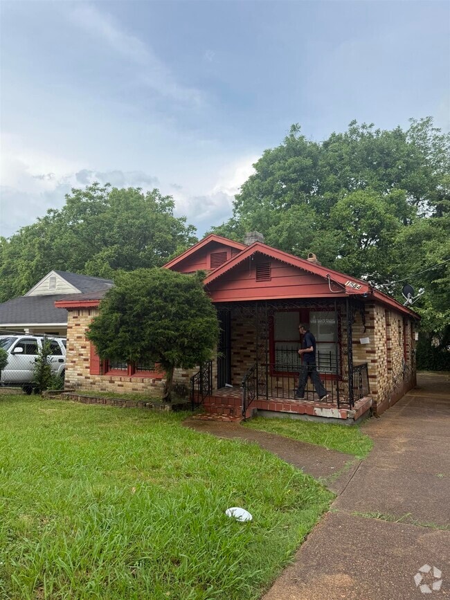 Building Photo - 1584 Carpenter St Rental