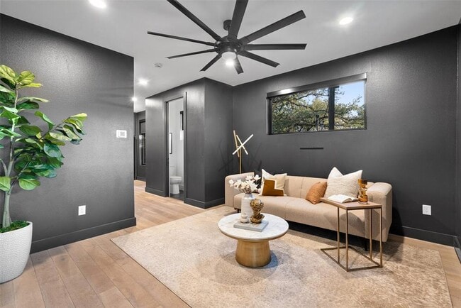 Photo - 2209 Rae Dell Ave