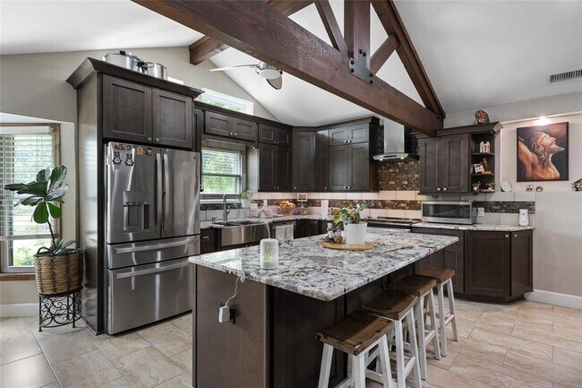 Photo - 301 Oak Ridge Rd