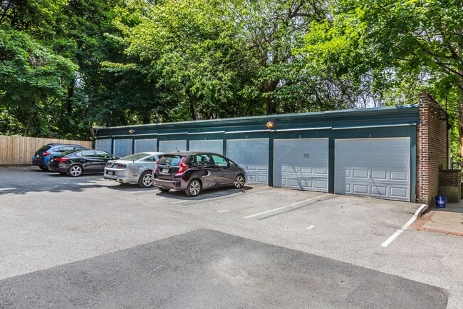 332 West Hortter Street