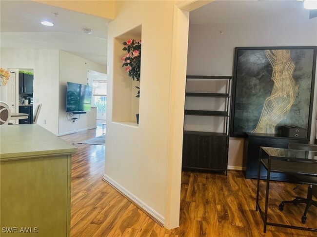 Building Photo - 1280 Henley St Unit 1607 Rental