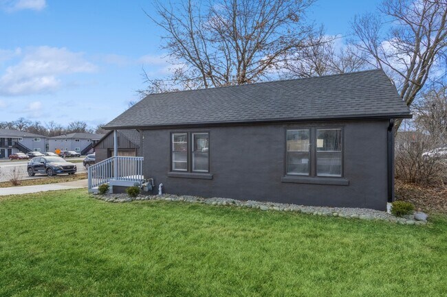 Photo - 5938 Barton Dr