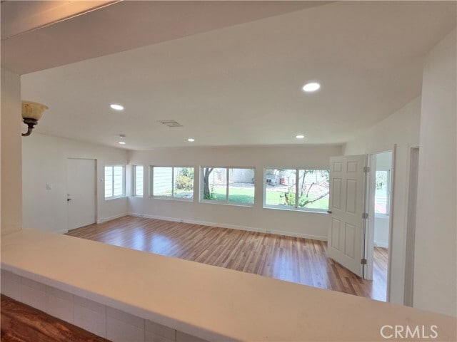 8834 Stansbury Ave