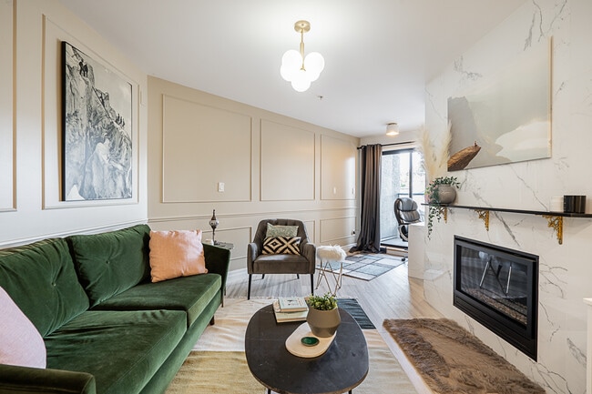 Photo - 189 E 16th Ave