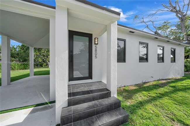 Photo - 5805 SW 46th Terrace