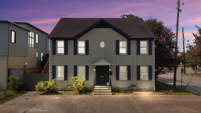 Photo - 2347 Sheridan St