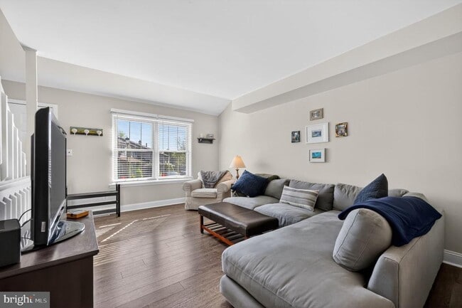 Photo - 4906 Catamaran Ct