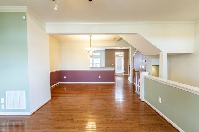 Photo - 2042 Lockwood Dr