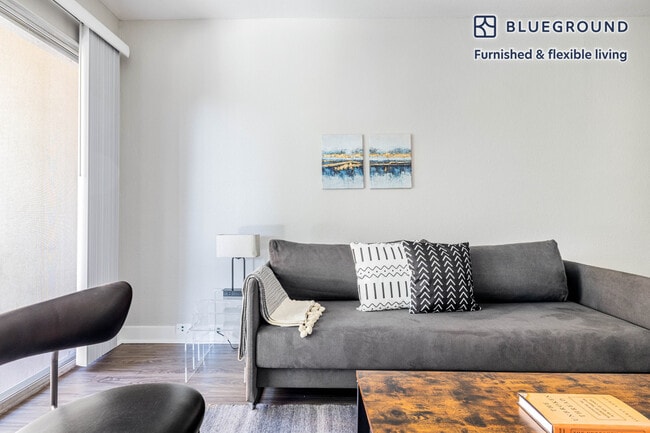 Photo - 4522 Woodman Ave Unit FL2-ID453