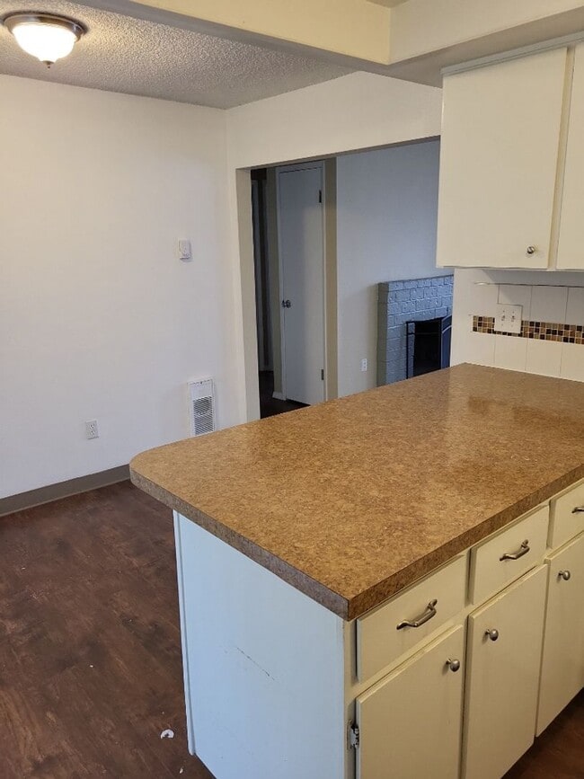 Photo - Charming Two Bedroom  Close to Downtown Vancouver !! Unidad 2815 R