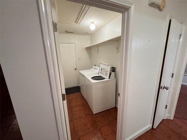 Photo - 7623 Village Mill Ln