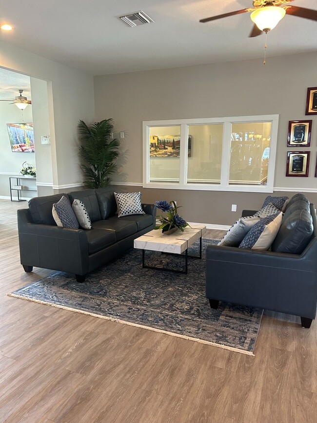 IMG_3671 - The Park at Rialto