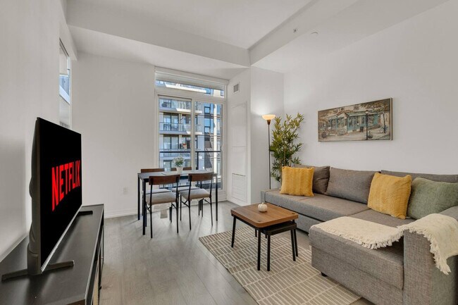 Photo - 251 Jarvis St Unit SI ID1560826P