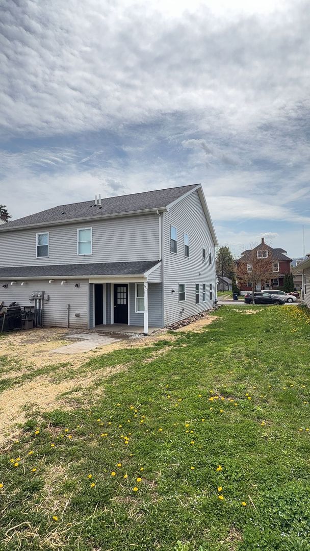 Photo - Williamsport PA- 3 Bedroom 1.5 Bath House