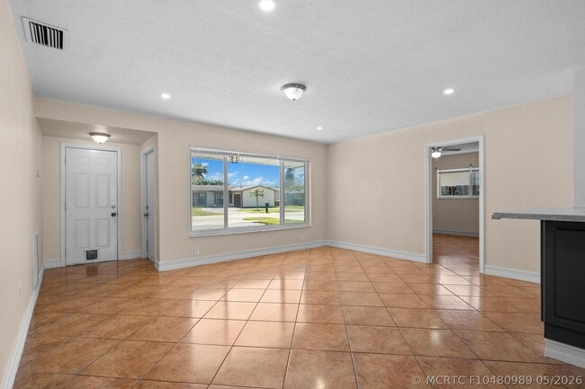 Photo - 11371 NW 40th Pl
