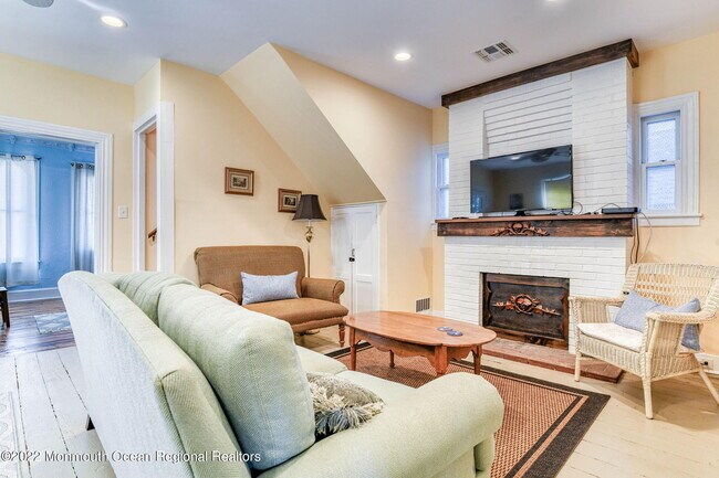 Photo - 14 New York Ave