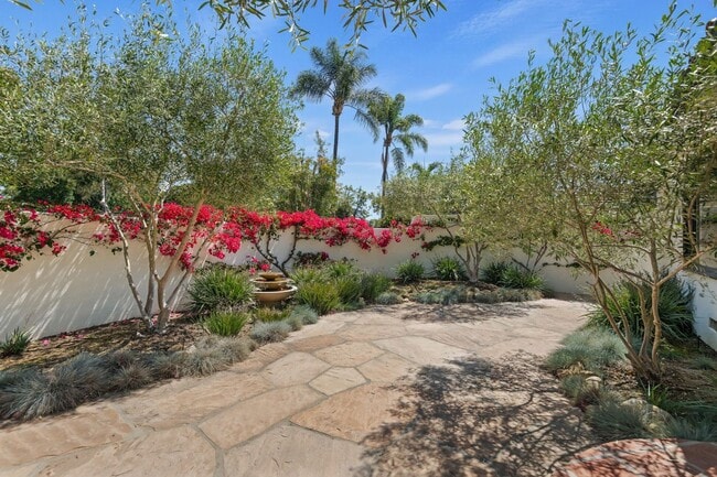 Photo - Samarkand Spanish Sanctuary with Private Courtyard & Mountain Views