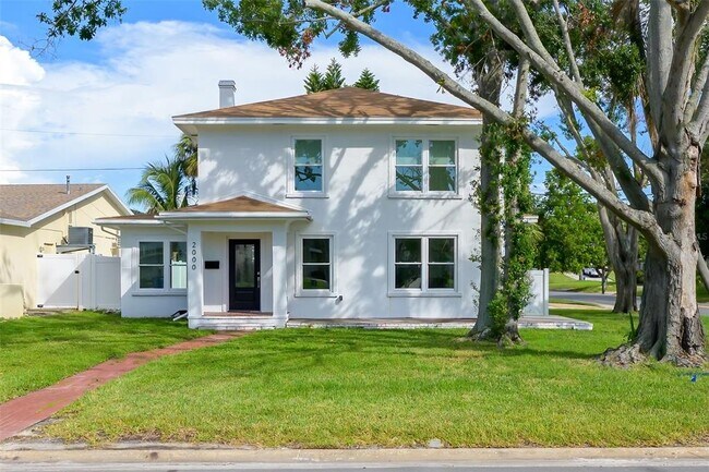 Building Photo - 2000 Shore Acres Blvd NE Rental