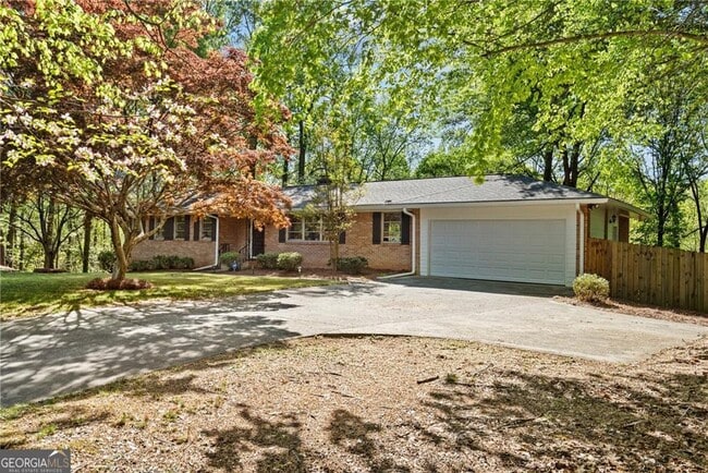 Building Photo - 1618 Cooper Lake Rd SE Rental