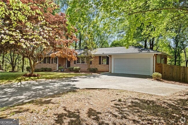 Building Photo - 1618 Cooper Lake Rd SE Rental