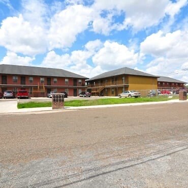 Photo - Mercedes Apartments