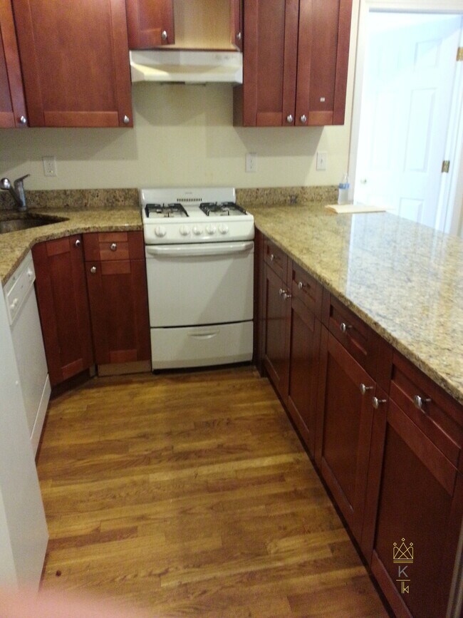 62 Egmont St Unit 6
