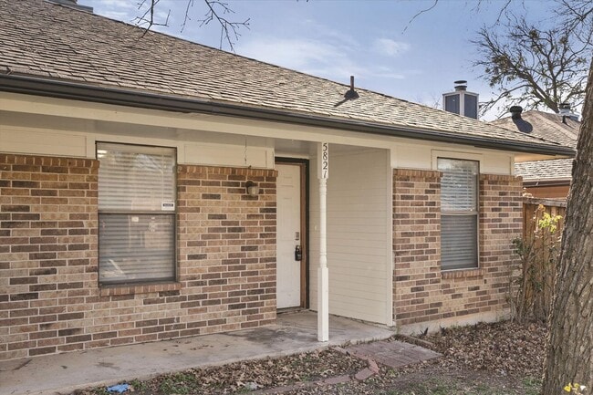 Building Photo - Affordable South Arlington