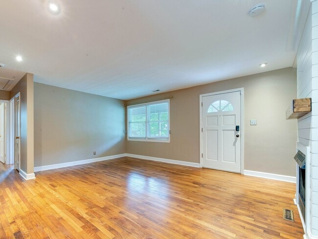 Photo - Charming Chantilly cottage for rent!