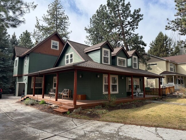 Building Photo - a1579 Unit A