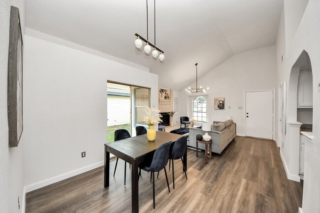 Photo - 11611 Highland Meadow Dr