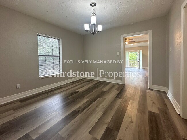 Photo - 7827 Mattox Ave