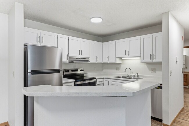 Kestrel Village Apartments
