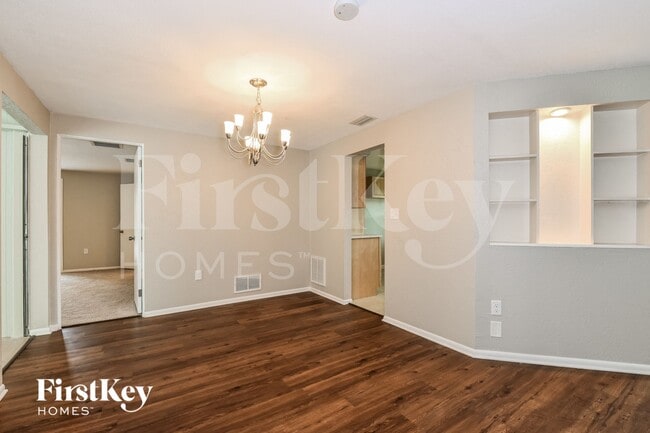 Photo - 1419 Argyle Dr