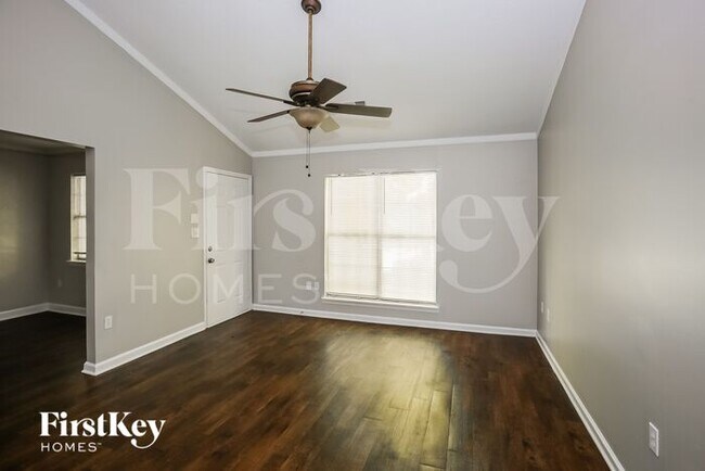 Photo - 12300 Danby Rd