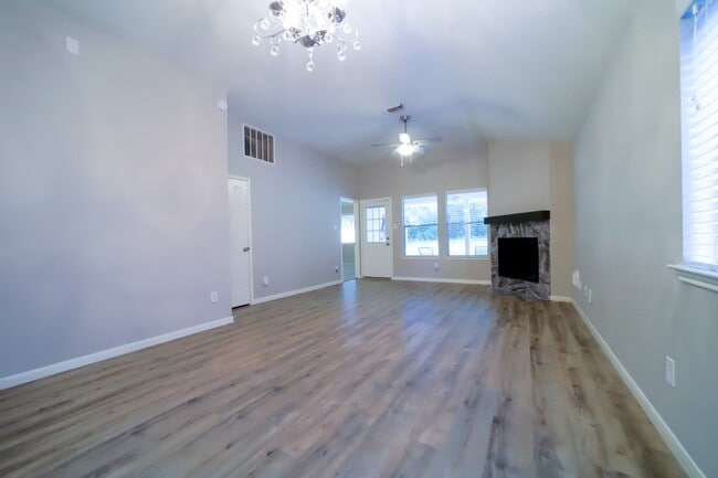117 Harbour Town Cir