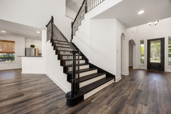 Photo - 6010 Gatewood Manor Dr