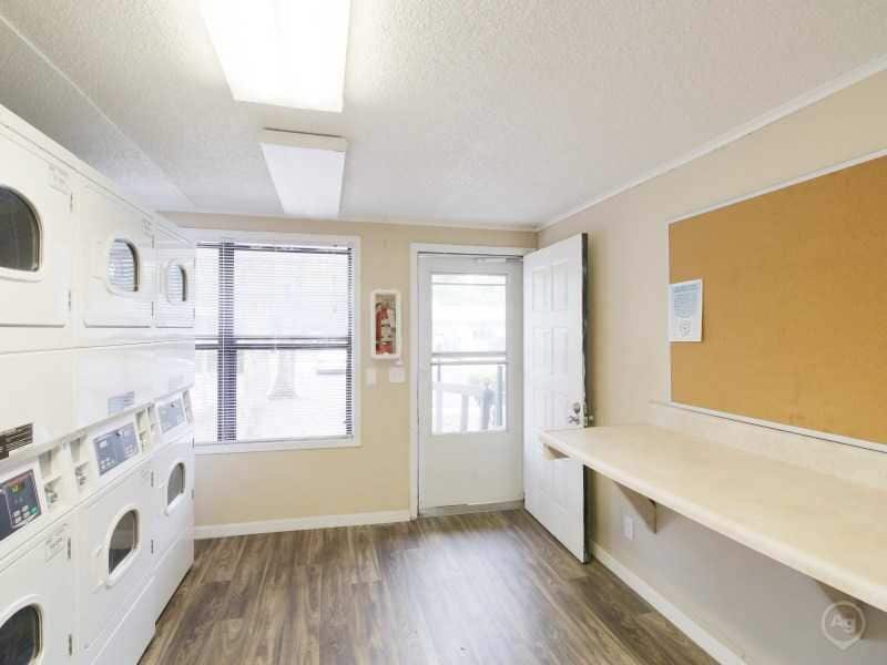 Photo - Lynn Haven Cove Apartments