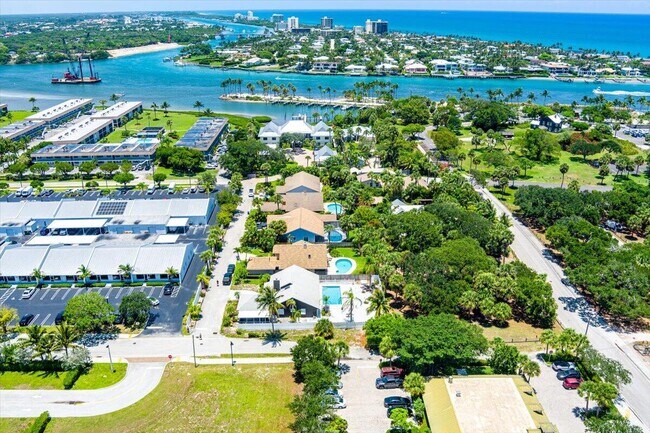 Photo - 901 Sandy Oaks Dr