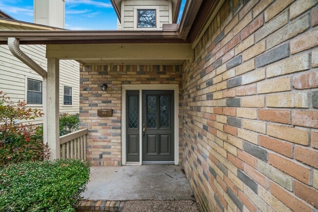 Photo - 2208 Indian Trail Unit 1