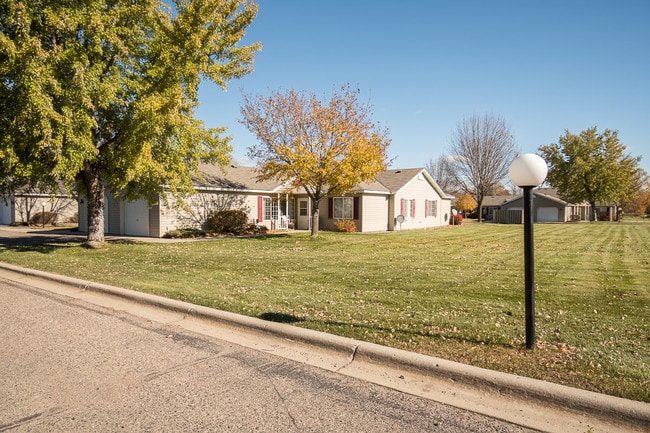 Photo - Cottages of Annandale - 55+