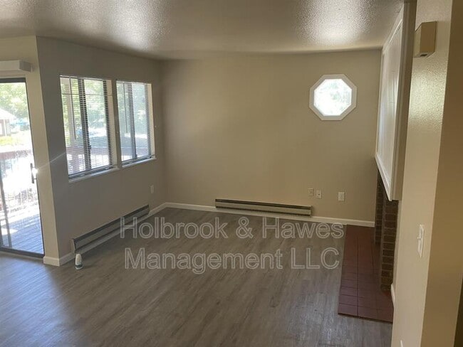 Photo - 4501 Boardwalk Dr Unit L - L-3