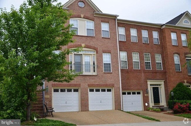 Building Photo - 13620 Red Squirrel Way Rental