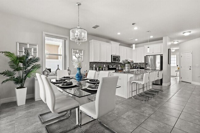 Photo - 2417 Chateau Lp